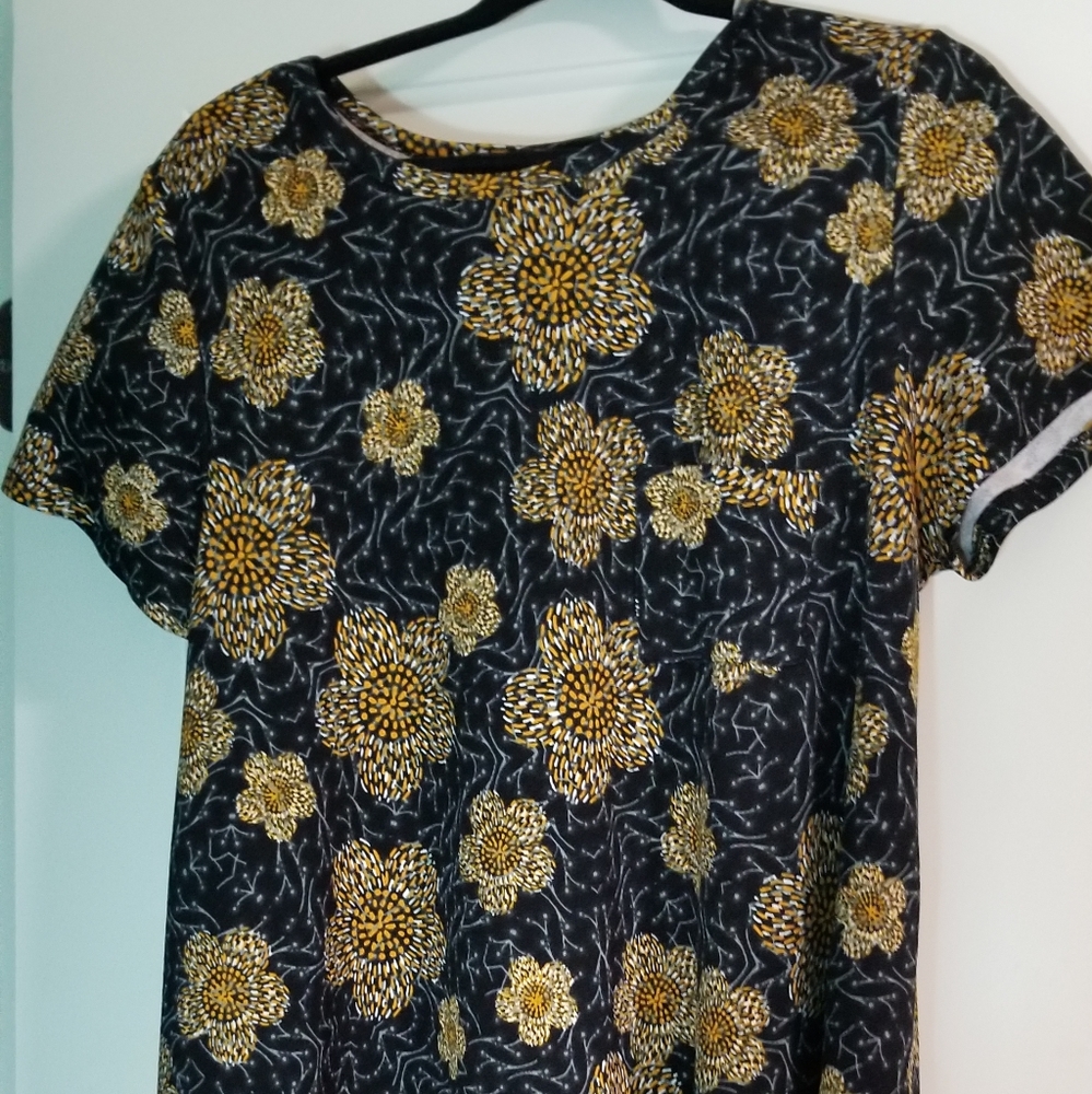 Lularoe Carly L thick